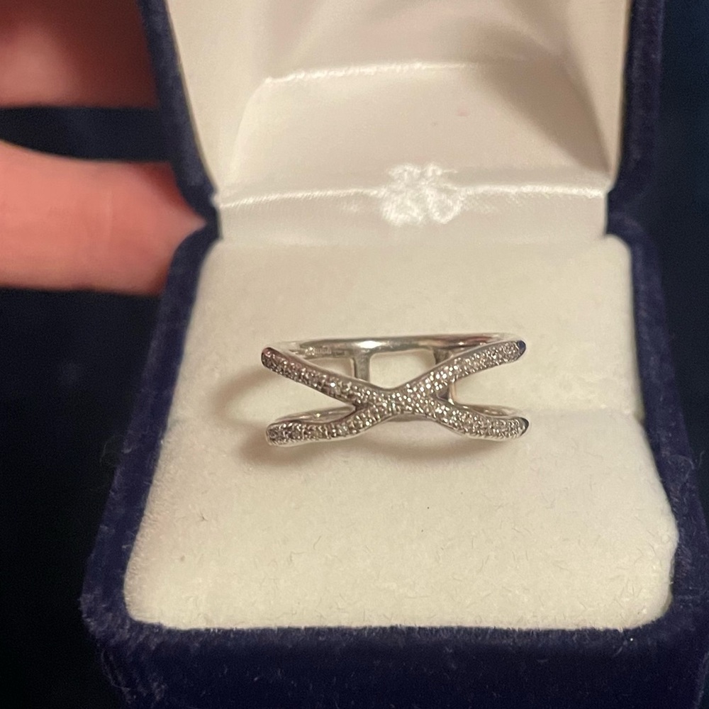 Monica Vinader Diamond River wave cross ring size 7